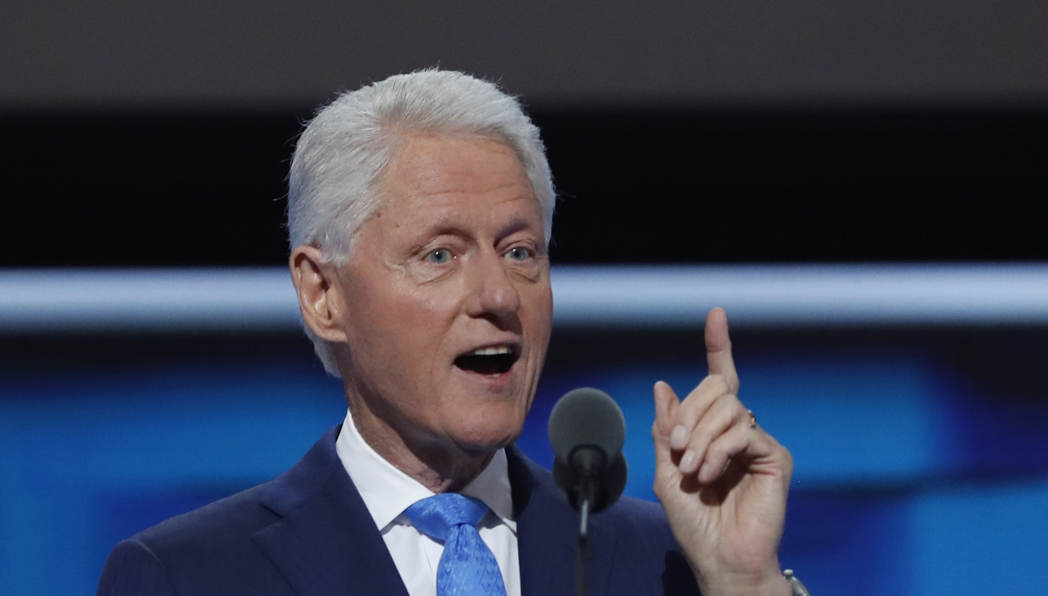 Cựu Tổng thống Mỹ Bill Clinton (Ảnh: Reuters)