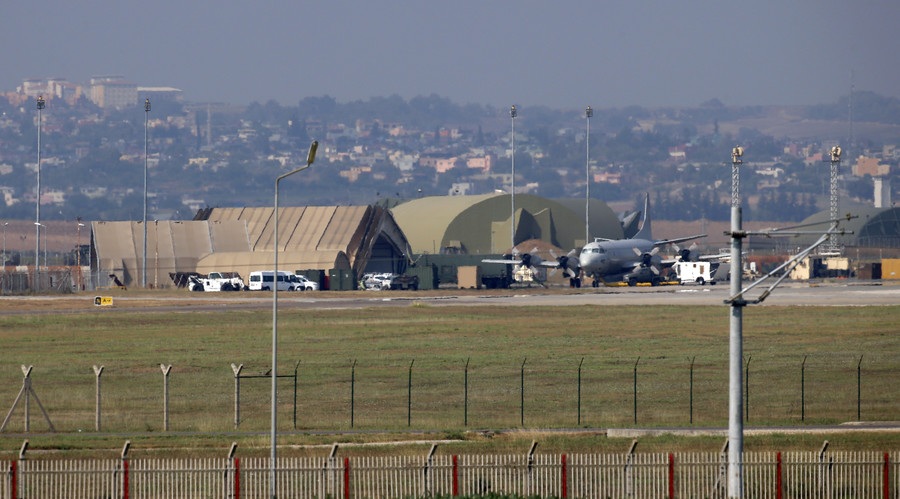 Báo động đảo chính, 7.000 cảnh sát Thổ Nhĩ Kỳ bao vây căn cứ NATO - 1 Căn cứ không quân Incirlik ở Adana (Thổ Nhĩ Kỳ) (Ảnh: AFP)