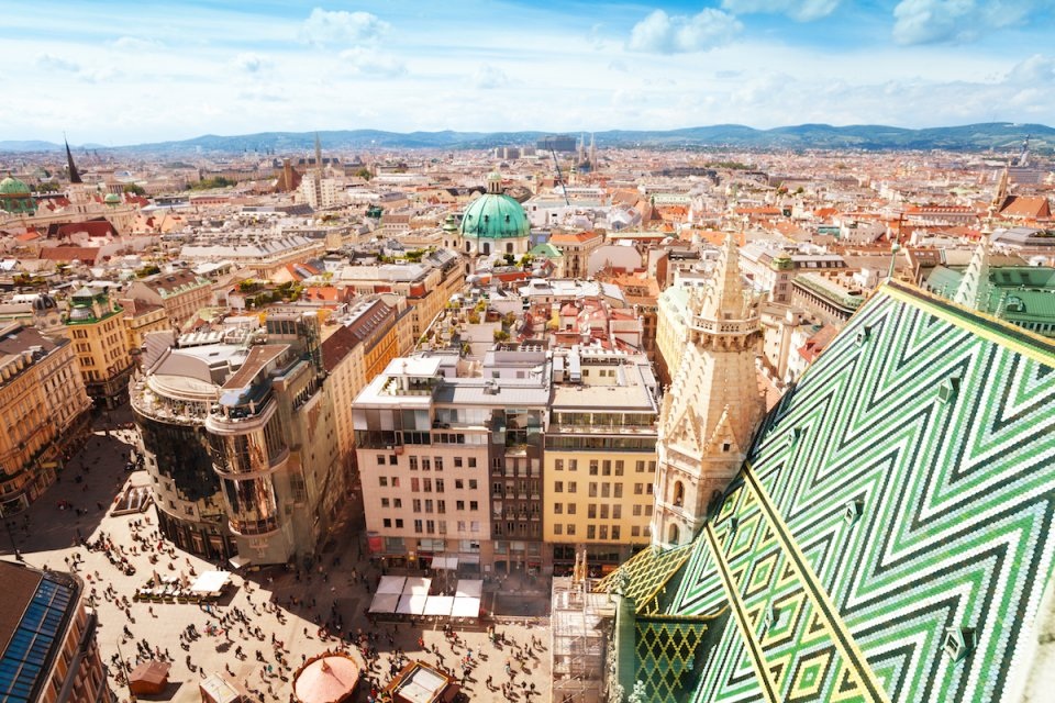 10 thành phố đáng sống nhất thế giới năm 2016 - 2 Thủ đô Vienna của Áo chỉ kém thành phố đứng thứ nhất 0,1 điểm. Vienna là một trong 3 thành phố châu Âu lọt vào top 10. (Ảnh: Sergey Novikov/Shutterstock)