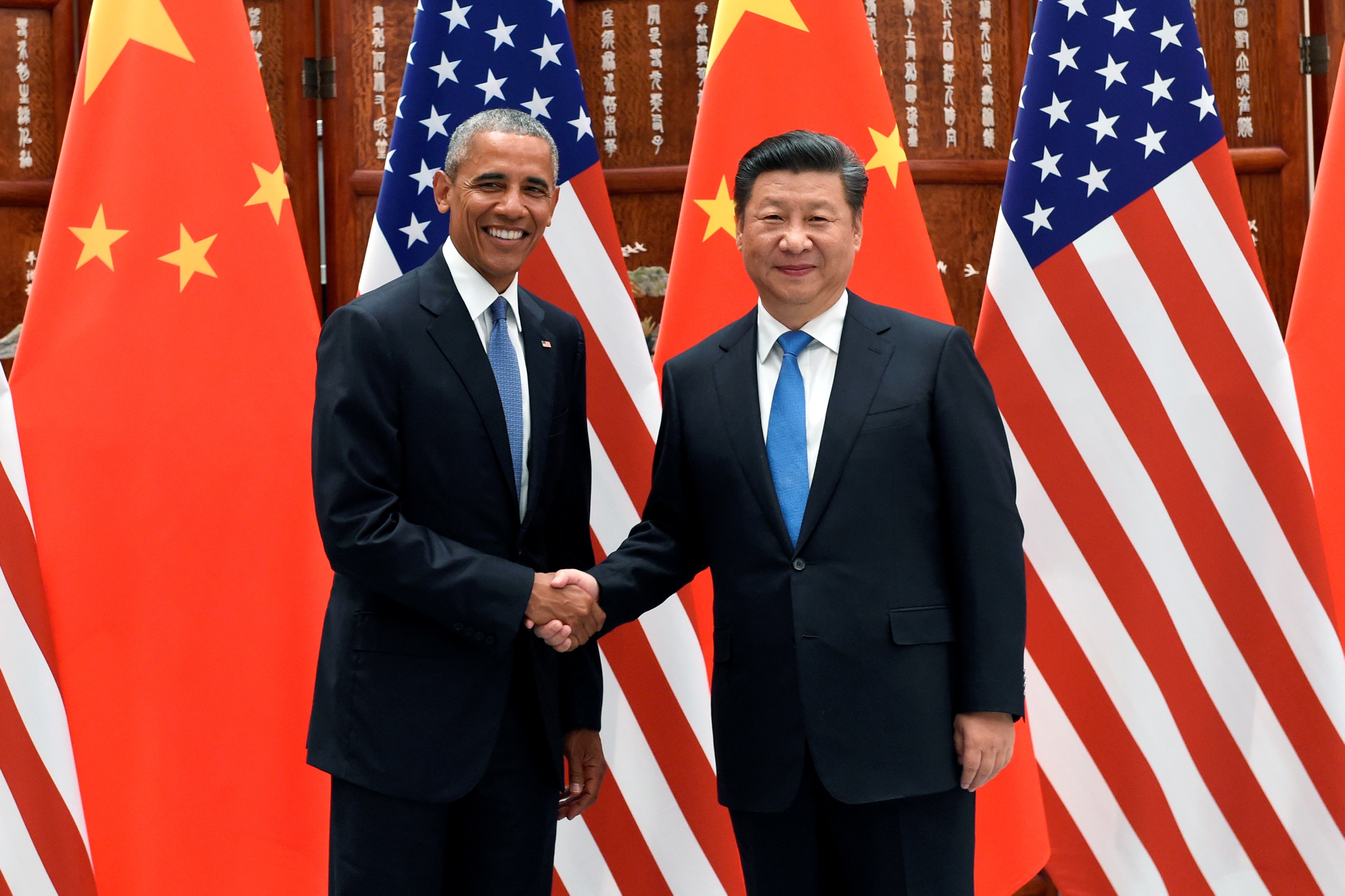 Tổng thống Barack Obama bắt tay Chủ tịch Tập Cận Bình.
