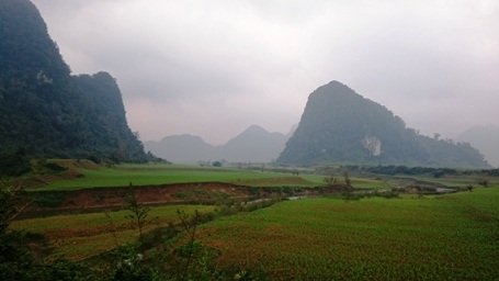 Khung cảnh hoang sơ nhìn từ hang Chuột ra, nơi được xác định là một trong các cảnh quay được Hollywood thực hiện tại Quảng Bình