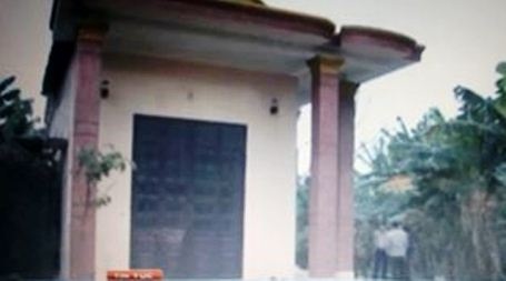 Vợ nấu cơm muộn, chồng bóp cổ vợ bắt uống thuốc sâu đến chết - 1 Ngôi nhà của nạn nhân xấu số Phạm Thị Hoa (Ảnh: Cơ quan điều tra cung cấp)
