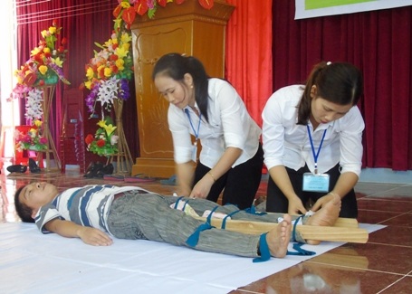 Quảng Bình: Giúp người khuyết tật ứng phó với thiên tai - 2 Phần thi sơ cứu người bị nạn