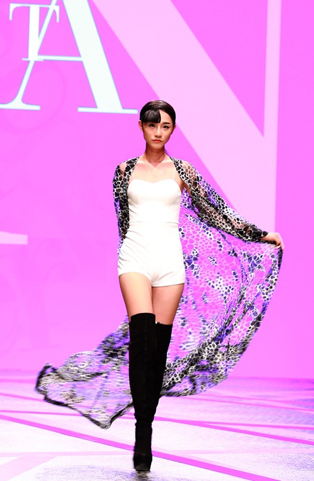 Đêm cuối cùng của hoa và bướm - 4