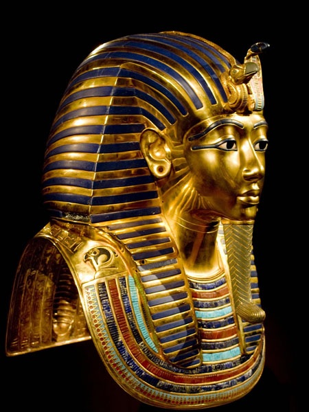 Bí mật lăng mộ “người đẹp sông Nile” sắp được giải mã - 5 Mặt nạ của Pharaông Tutankhamun.