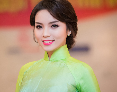 Quy chế bắt hoa hậu phải tốt nghiệp THPT chưa hợp lý! - 1
Có phải ngôi vị hoa hậu đang được lựa chọn theo một tiêu chí an toàn? (ảnh minh h