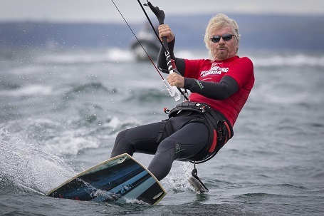 Những người thành đạt và giàu có nhất thế giới thích… chơi gì? - 3 Doanh nhân người Anh Richard Branson. Sở hữu khối tài sản 4,9 tỉ đô la.