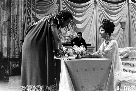 Cuộc tình lùm xùm nhất trong lịch sử điện ảnh đã nảy sinh như thế nào? - 15