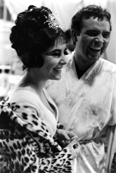 Cuộc tình lùm xùm nhất trong lịch sử điện ảnh đã nảy sinh như thế nào? - 17