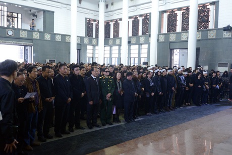 Đồng nghiệp, nghệ sĩ tới tiễn biệt nhạc sĩ Lương Minh - 26