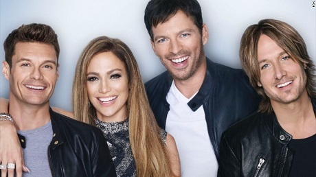 “American Idol” kết thúc một cuộc chơi “đã tàn” - 6 Lần lượt từ trái qua phải: Người dẫn chương trình Ryan Seacrest và dàn giám khảo của mùa giải cuối - nữ ca sĩ Jennifer Lopez, nam ca sĩ Harry Connick Jr. và Keith Urban.
