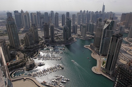 Đến Dubai hãy cẩn thận với… mạng WiFi - 1
Sau khi một người dân ẩn danh đặt câu hỏi cho nhà chức trách về tội “ăn cắp mạng WiFi”, nhà chức trách Dubai đã đưa ra một điều luật cụ thể về vấn đề này và cảnh báo rằng ăn cắp WiFi từ nhà hàng xóm cũng là… một tội xét theo chuẩn mực đạo đức Hồi giáo.