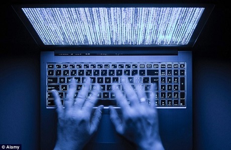 Đến Dubai hãy cẩn thận với… mạng WiFi - 2
Điều luật mới ở Dubai khẳng định: “Không có gì sai trái nếu bạn sử dụng mạng WiFi nhà hàng xóm sau khi đã được họ cho phép, nhưng nếu họ chưa cho phép bạn làm điều đó, bạn không được phép sử dụng mạng WiFi của nhà họ.”
