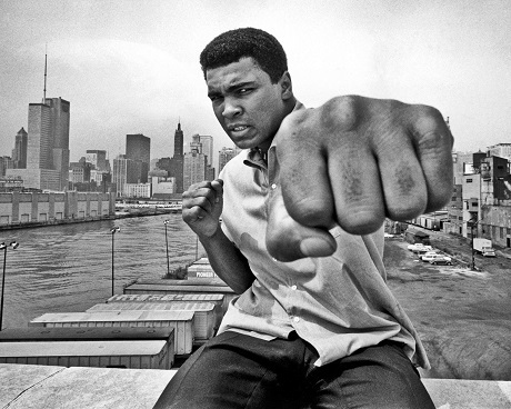 Muhammad Ali, tạm biệt một biểu tượng hòa bình! - 3 Muhammad Ali, tạm biệt một biểu tượng hòa bình! - 3
