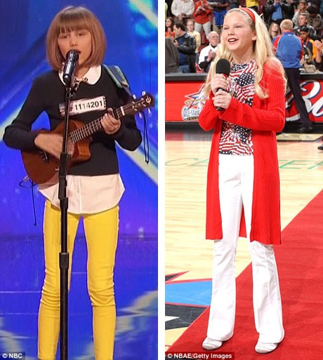Phát sốt với cô bé 12 tuổi được cho là… “Taylor Swift của tương lai” - 9 Grace, 12 tuổi, một bí ẩn của cuộc thi Tìm kiếm Tài năng Mỹ năm nay (ảnh trái) và Taylor Swift, ngôi sao ca nhạc quốc tế năm 12 tuổi khi cô hát quốc ca Mỹ tại một trận đấu bóng rổ nhà nghề ở Philadelphia, Mỹ (ảnh phải).