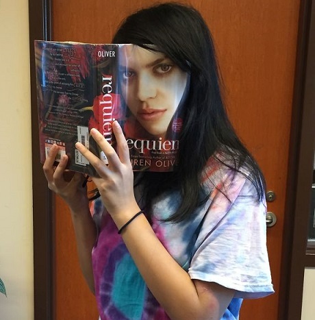 Sự hài hước kỳ diệu mở ra ngay từ… bìa sách - 29 Sự hài hước kỳ diệu mở ra ngay từ… bìa sách - 29