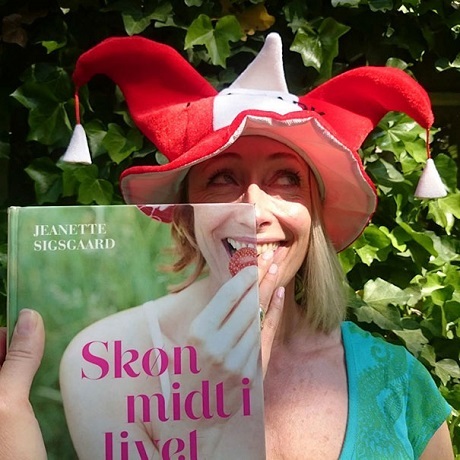 Sự hài hước kỳ diệu mở ra ngay từ… bìa sách - 31 Sự hài hước kỳ diệu mở ra ngay từ… bìa sách - 31