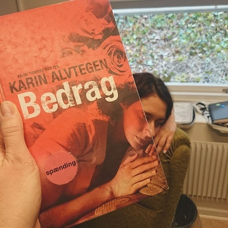 Sự hài hước kỳ diệu mở ra ngay từ… bìa sách - 36 Sự hài hước kỳ diệu mở ra ngay từ… bìa sách - 36