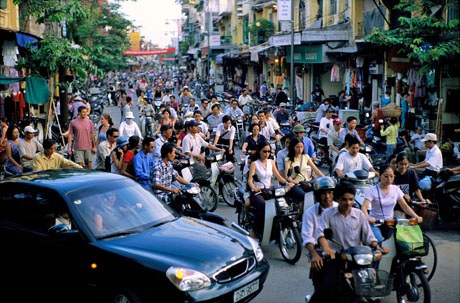 Đường phố Hà Nội, 2004.