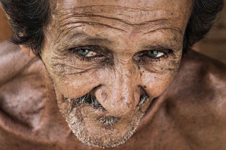 Nhìn ngắm những cửa sổ mở ra “tâm hồn thế giới” - 16 Đôi mắt Cuba.