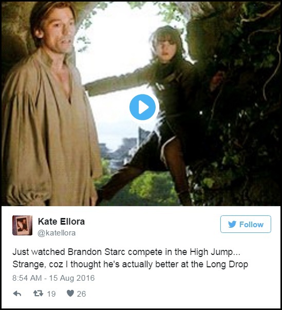 Tài khoản Kate Ellora hài tếu: “Vừa chứng kiến Brandon Starc tranh tài ở phần thi nhảy cao. Kỳ lạ thật, mình nghĩ cậu ấy có lẽ tài hơn ở bộ môn… rơi tõm chứ”.