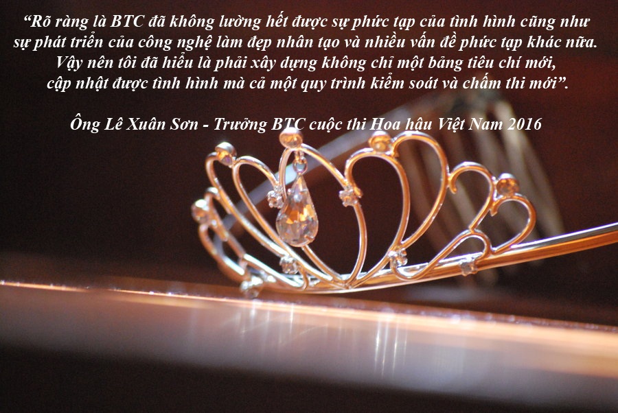 Những “cơn bão” qua đi, chờ đợi vầng hào quang mới tỏa sáng - 7 Trưởng BTC Hoa hậu VN nhận trách nhiệm về sự rút lui của một số thí sinh - Mặc dù loại thí sinh không đáp ứng quy chế là thể hiện sự nghiêm túc, nhưng cũng có ý kiến cho rằng Ban Tổ chức (BTC) phải chịu một phần trách nhiệm vì không phát hiện vi phạm từ vòng ngoài. Với tư cách Trưởng BTC, ông Lê Xuân Sơn nhận trách nhiệm về những sự cố này.
