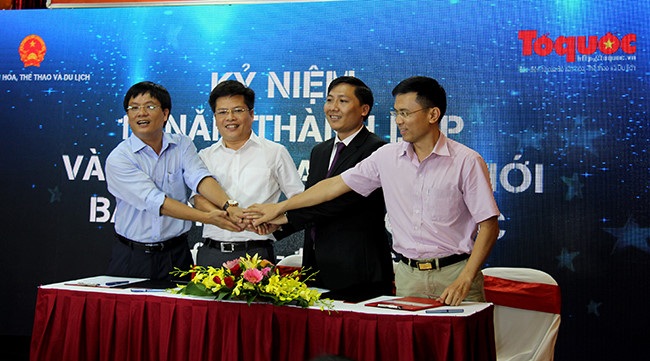 Kỷ niệm 10 năm thành lập, báo Điện tử Tổ quốc ra giao diện mới - 4 Lãnh đạo các báo ký thỏa thuận hợp tác với báo điện tử Tổ quốc