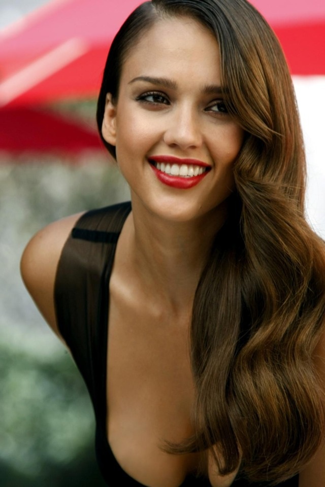 “Thiên thần bóng tối” Jessica Alba và thương vụ kinh doanh… 1,7 tỉ đô - 4 “Thiên thần bóng tối” Jessica Alba và thương vụ kinh doanh… 1,7 tỉ đô - 4