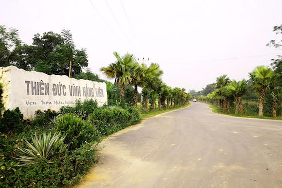 Lung linh Phật Ngọc chốn Thiên Long - 1 Lung linh Phật Ngọc chốn Thiên Long - 1