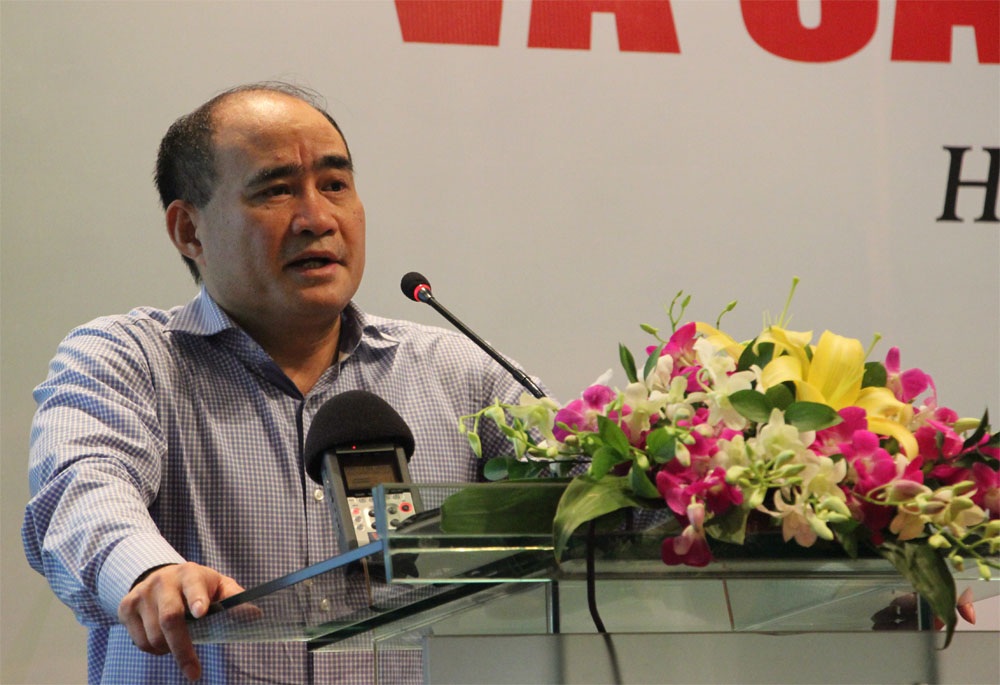 Sử dụng chất cấm trong chăn nuôi có thể bị phạt 20 năm tù - 2 Ông Nguyễn Văn Việt cho biết: Hành vi sử dụng chất cấm trong chăn nuôi có thể bị phạt từ lên tới 20 năm