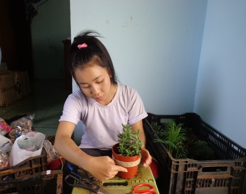 chau-tu-tay-thiet-ke-chau-cay-af705