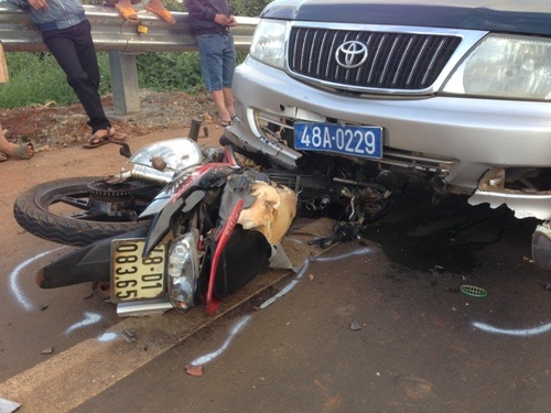 xe-bien-so-xanh-039eb