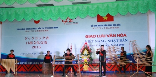 giao-luu-van-nghe-1441361456872