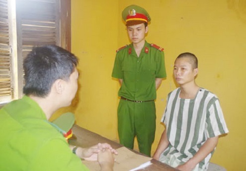 Khởi tố đối tượng chém lìa tai Phó Công an xã - 1 Vi Văn Chức tại cơ quan công an