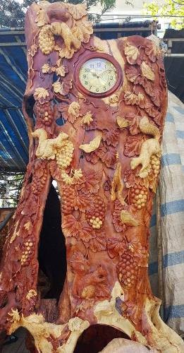 "Dân chơi" phố núi bỏ hàng chục triệu đồng mua lan rừng, đá quý chơi Tết - 5 Đồng hồ được chế tác tỉ mỉ giá 40 triệu đồng