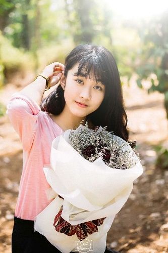 Gia đình “nữ sinh bị cưa chân” rút đơn tố cáo bác sĩ tắc trách - 2 Gia đình em Vi mong lời hưa của các y, bác sĩ sẽ được thực hiện để em vững tin vào tương lai (ảnh gia đình cung cấp)