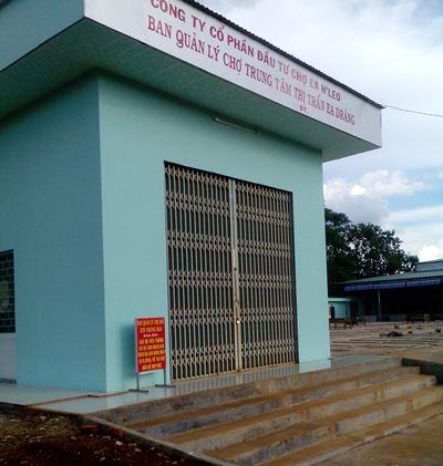 Đắk Lắk: Doanh nghiệp và tiểu thương kêu cứu vì bị huyện làm khó? - 5 Công ty Cổ phần đầu tư quản lý chợ Ea H’leo mỗi tháng mất trắng hàng trăm triệu đồng vì chợ chậm đi vào hoạt động