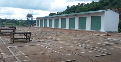 Đắk Lắk: Doanh nghiệp và tiểu thương kêu cứu vì bị huyện làm khó? - 2 Các gian hàng không thể đi vào hoạt động