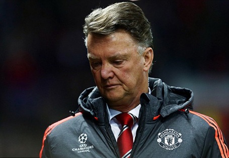 Nội bộ MU nổi sóng: Cầu thủ chỉ đá 50% khả năng vì Van Gaal - 1 HLV Van Gaal bị tố cáo kìm hãm sự phát triển của các học trò