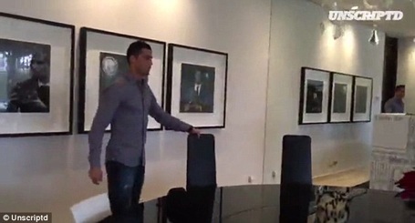 Choáng ngợp với căn biệt thự xa hoa của C.Ronaldo - 5 Phòng ăn, nơi C.Ronaldo thỉnh thoảng tự nấu món ăn cho gia đình