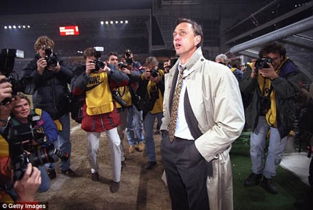 Huyền thoại Johan Cruyff đã đặt nền móng cho sự thành công của Barcelona