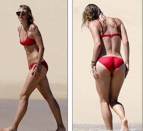 “Búp bê” Maria Sharapova tung tăng khoe sắc trên biển - 2 “Búp bê” Maria Sharapova tung tăng khoe sắc trên biển - 2