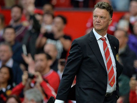 Những luật lệ “quái dị” của Van Gaal khiến sao MU phát bực - 2 Tuy nhiên, ông thày người Hà Lan vẫn cứng nhắc