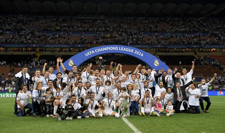 Toàn đội Real Madrid ngập tràn hạnh phúc