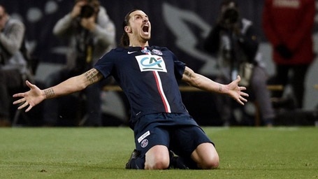 “Bom tấn” Ibrahimovic đồng ý hợp đồng với MU - 1 Ibrahimovic ở rất gần MU