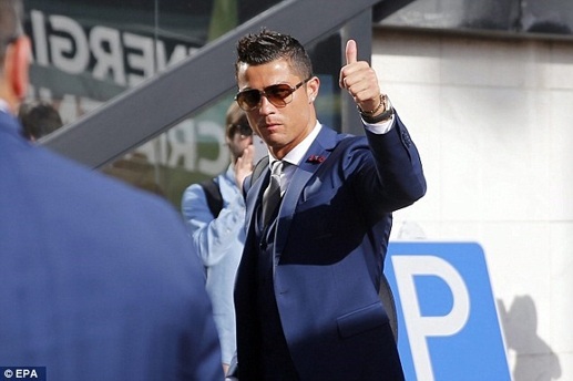 C.Ronaldo: “Tôi vĩ đại nhất trong 20 năm qua” - 1 C.Ronaldo tự nhận xuất sắc nhất trong 20 năm qua