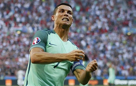 C.Ronaldo đánh đổi sự nghiệp để đá… siêu cúp châu Âu - 1 C.Ronaldo được khuyến cáo không nên “bất chấp tất cả” để trở lại thi đấu