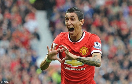 Di Maria cập bến MU năm 2014 với mức phí kỷ lục 59,7 triệu bảng. Mặc dù vậy, những màn trình diễn của cầu thủ người Argentina lại không được như kỳ vọng. Di Maria chỉ tỏa sáng trong giai đoạn đầu mùa giải 2014/15, trước khi “tắt dần” trong nỗi thất vọng cùng cực. Chỉ sau 1 mùa giải ở Old Trafford, El Fideo đã phải ra đi.