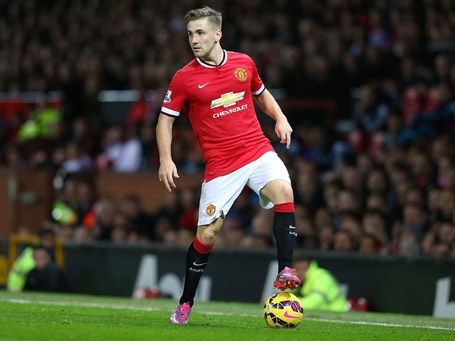 Luke Shaw luôn gây ấn tượng mỗi khi ra sân nhờ khả năng công thủ, toàn diện. Chỉ có điều, những đóng góp của anh cho Quỷ đỏ chưa nhiều vì chấn thương liên miên. Mùa giải tới, Luke Shaw sẽ là quân bài vô cùng quan trọng của HLV Mourinho.