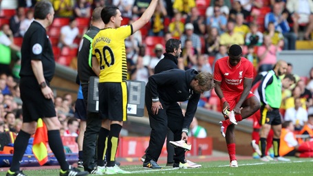 Theo luật mới, những cầu thủ rời sân để chỉnh đốn trang phục/giầy có thể trực tiếp vào sân với sự đồng ý của trọng tài biên hoặc trọng tài bàn, mà không cần thông qua trọng tài chính như trước.